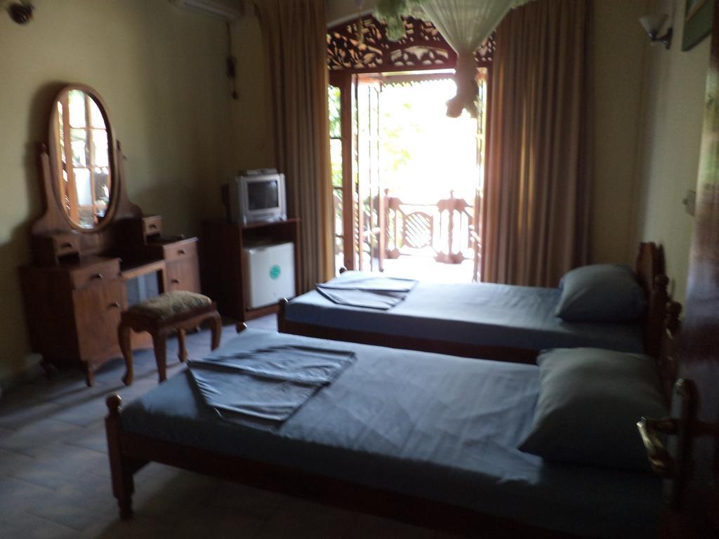 The Belfry Guest House Beruwala Room photo