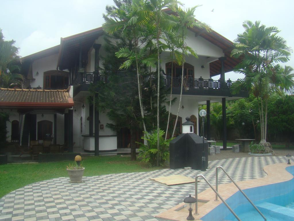 The Belfry Guest House Beruwala Exterior photo